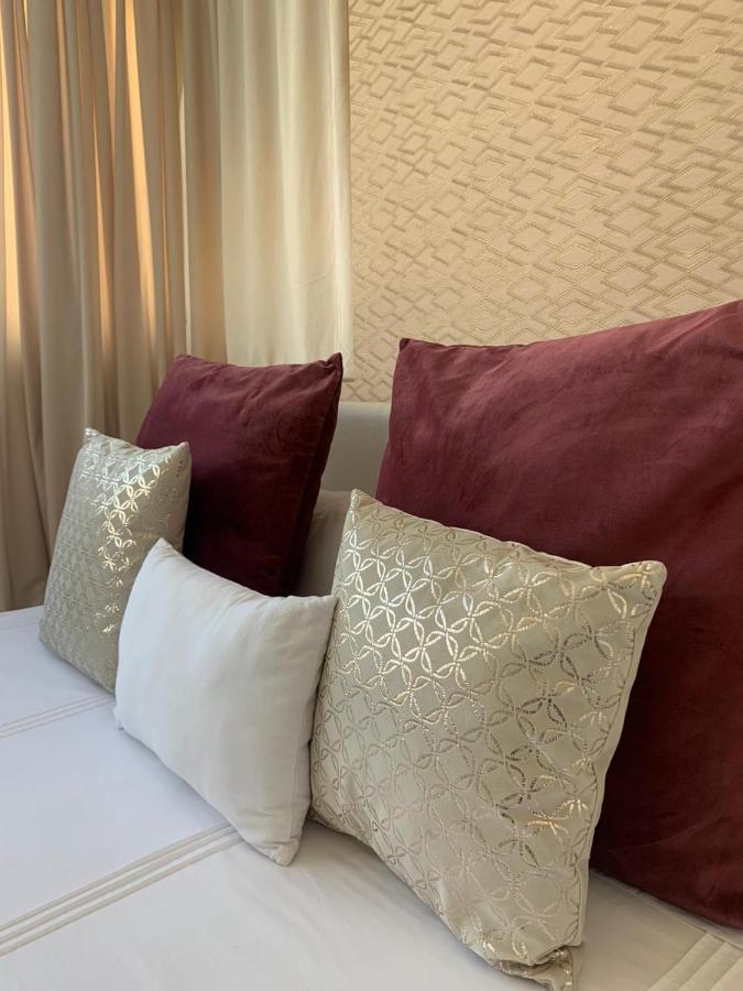 Deluxe Two-Bedroom Apartment