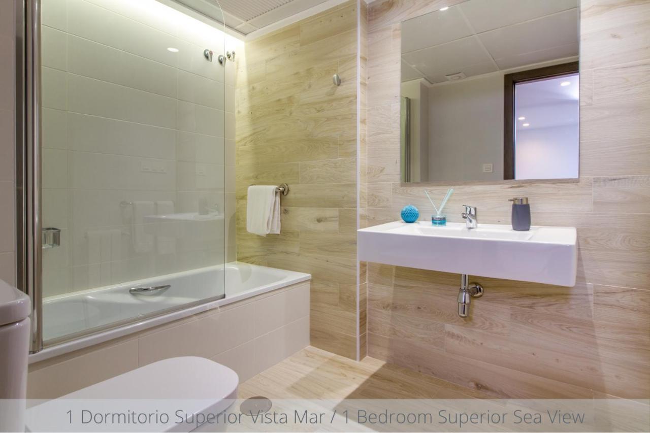 Superior One-Bedroom Apartment Sea View