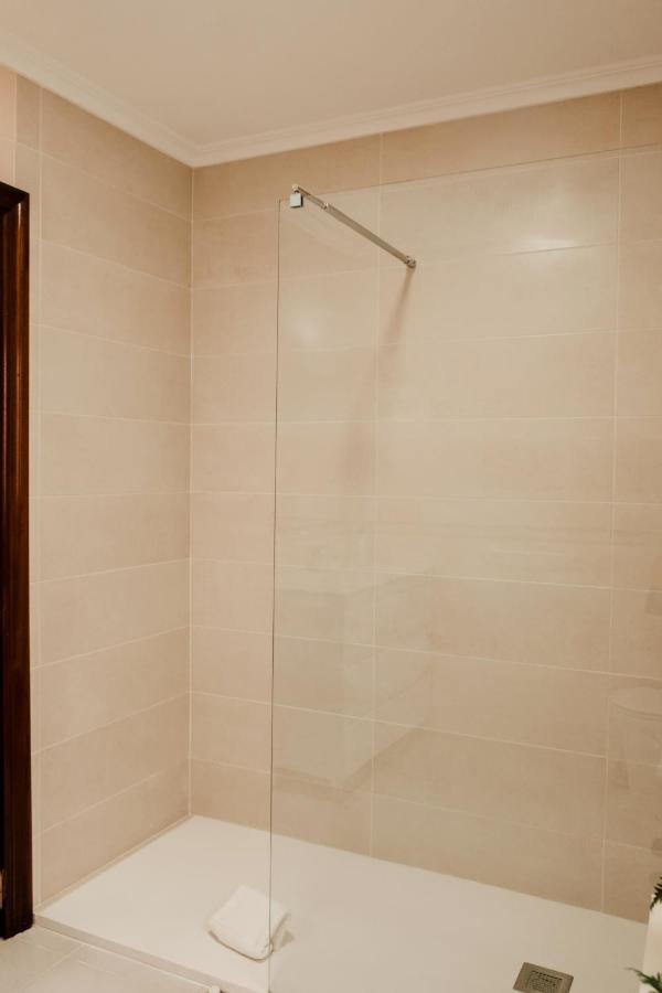 Habitación Doble con baño compartido - 1 o 2 camas