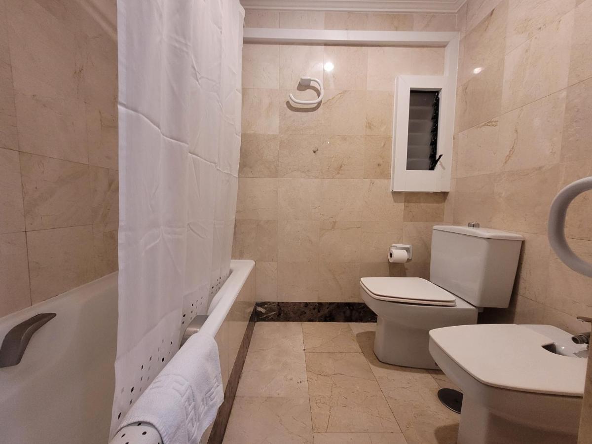 One-Bedroom Apartment 2