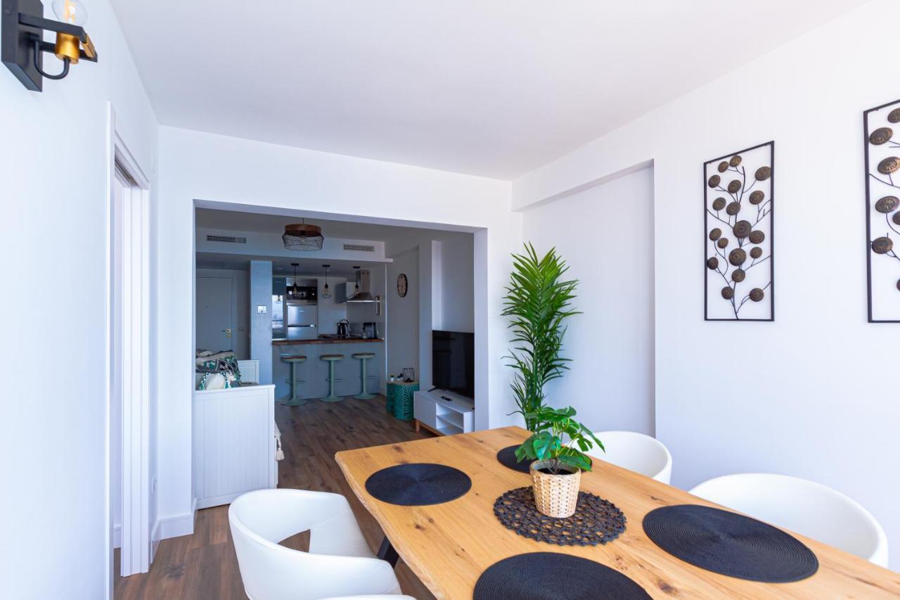 Two-Bedroom Apartment Sea View