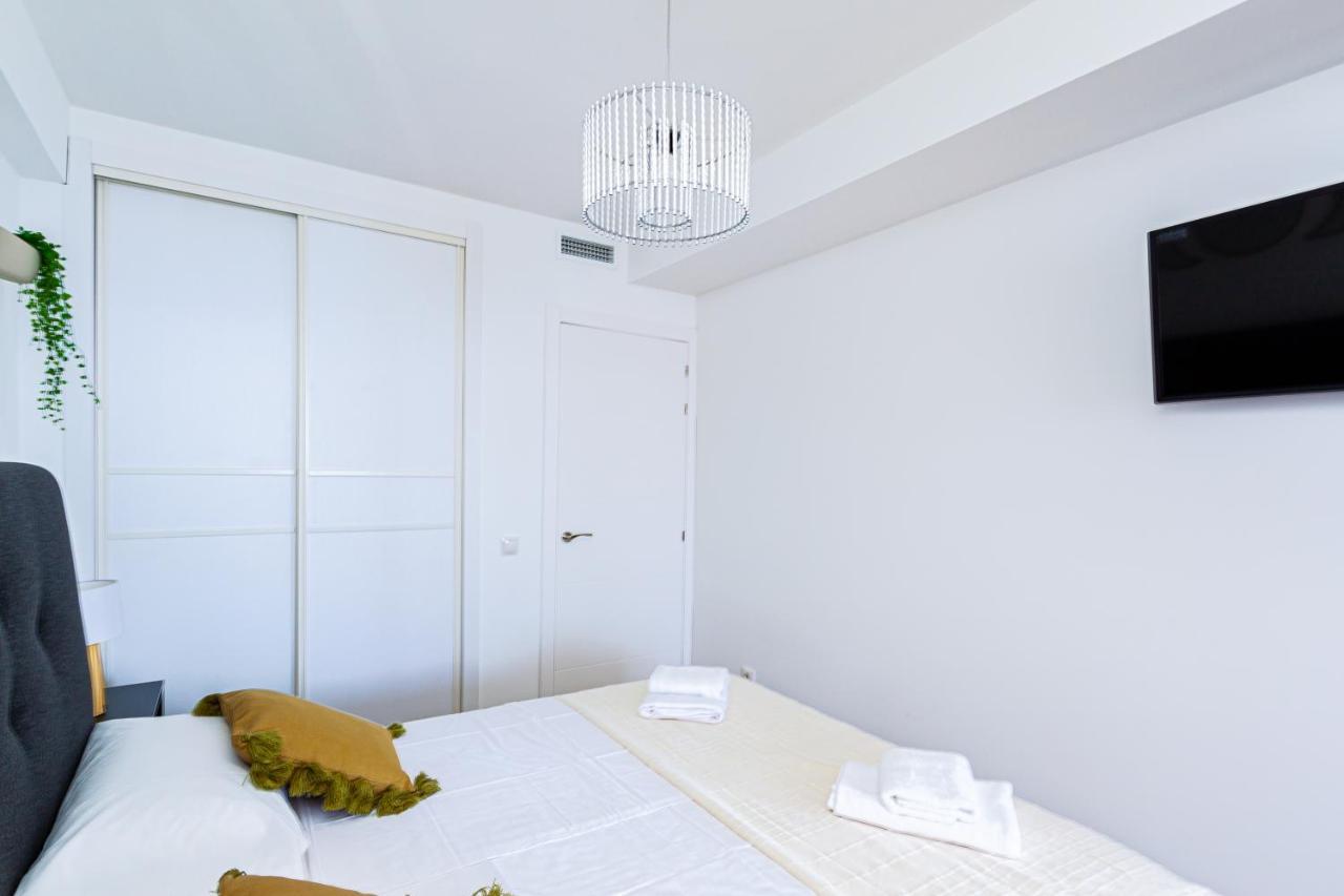 Two-Bedroom Apartment Sea View