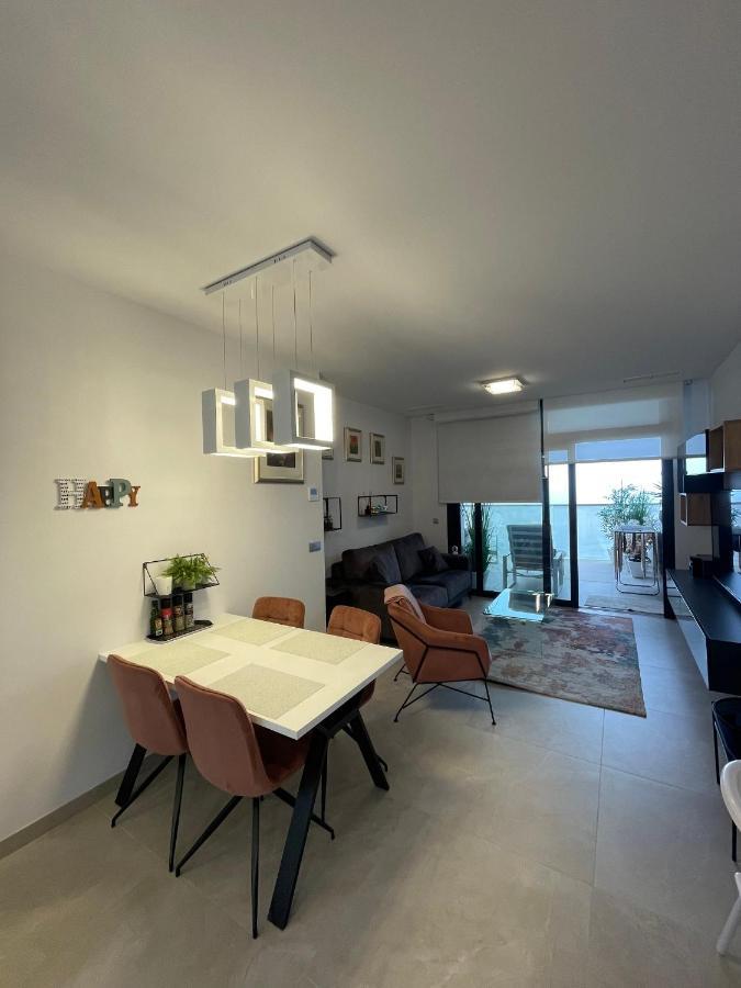 Two-Bedroom Apartment,1402518602:JPEG