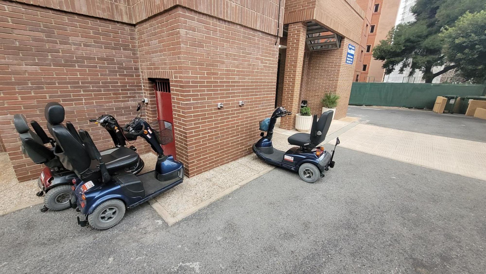One-Bedroom Apartment,1240841071:JPEG