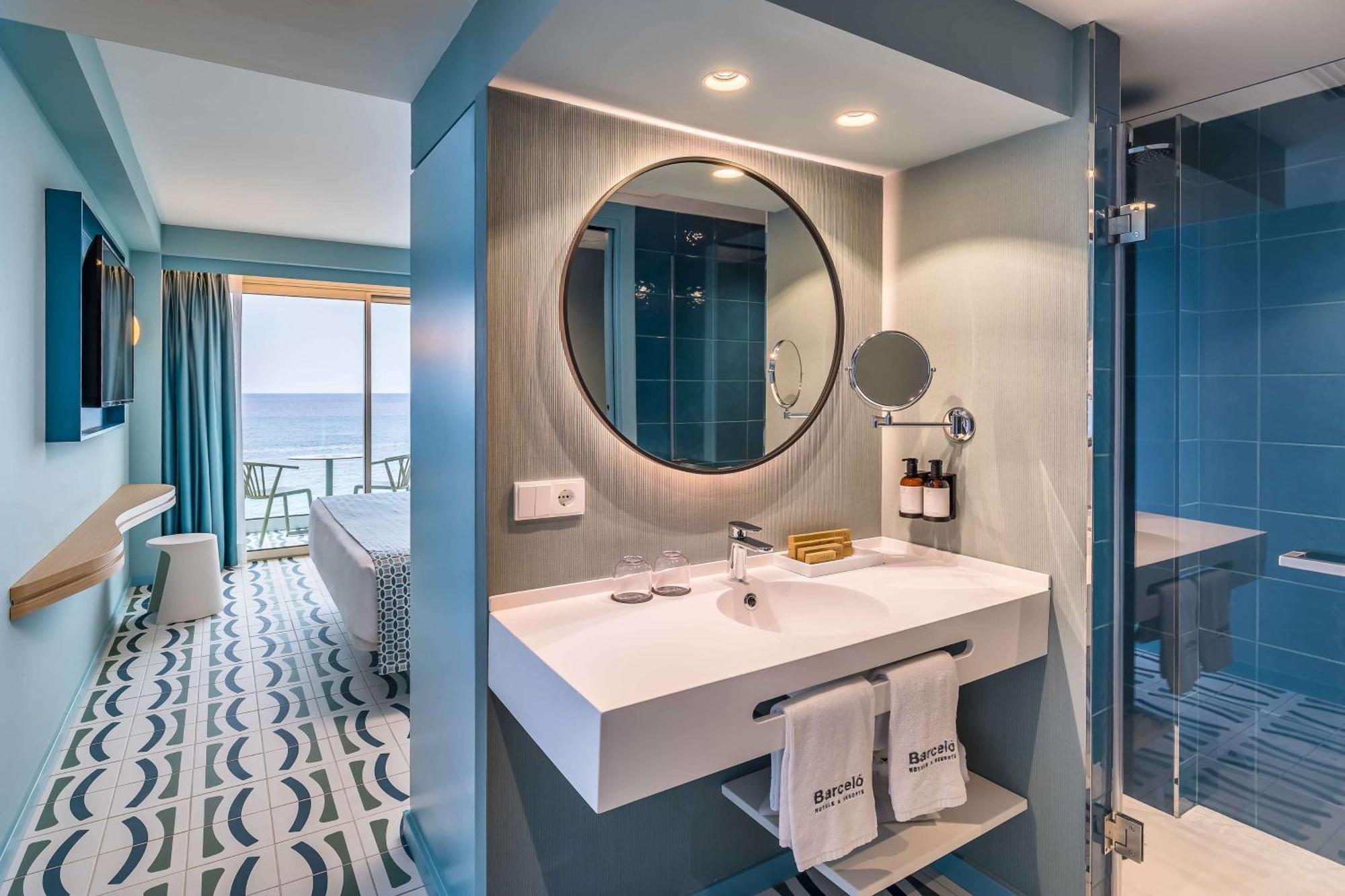 Superior Double or Twin Room Sea View