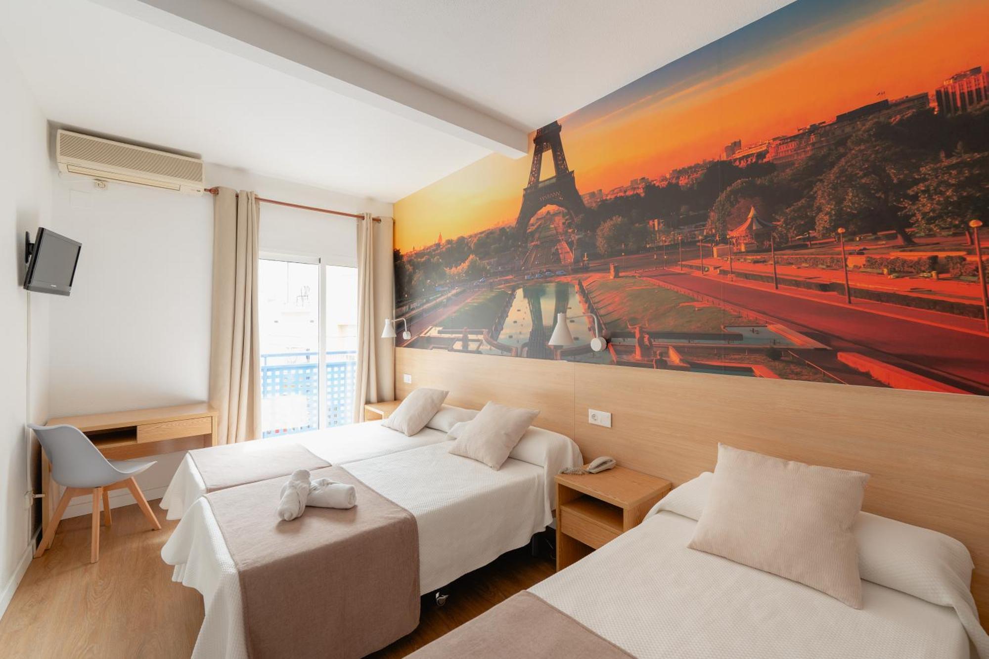 Triple Room