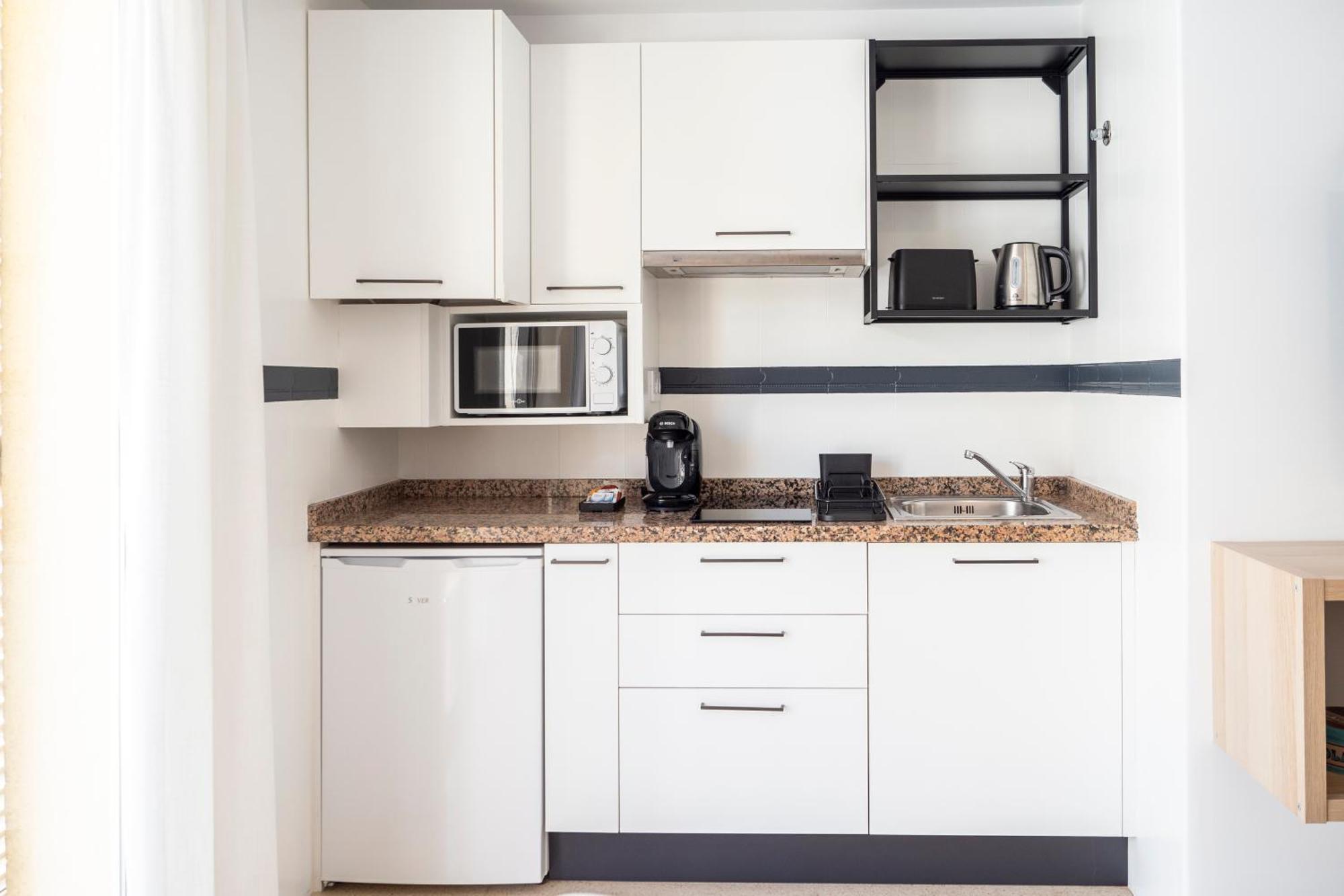 One-Bedroom Apartment,1575189737:JPEG