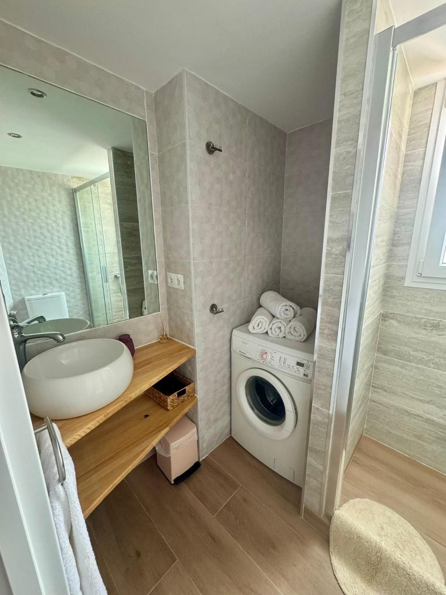 Two-Bedroom Apartment Sea View
