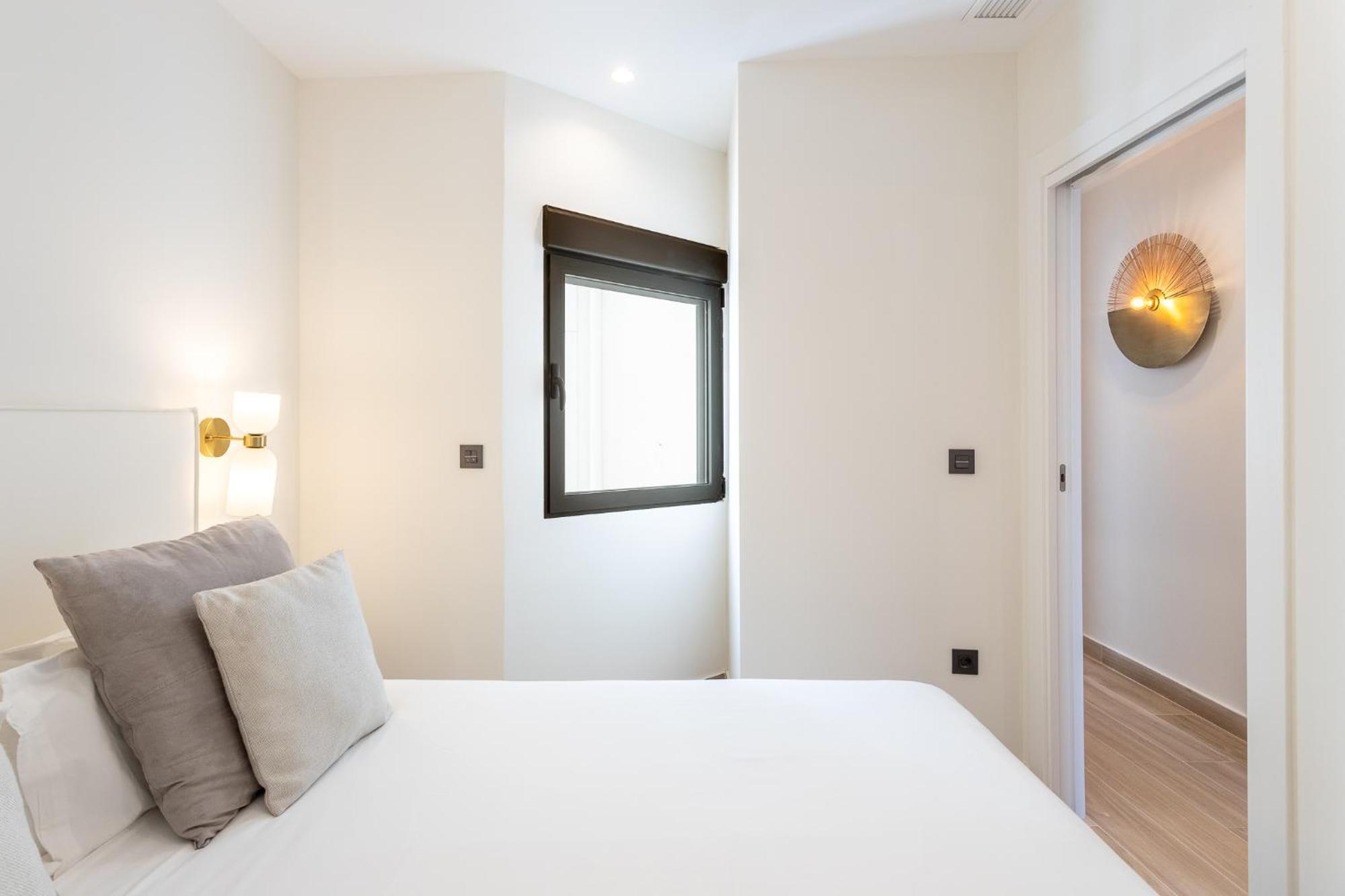 Two-Bedroom Apartment Sea View