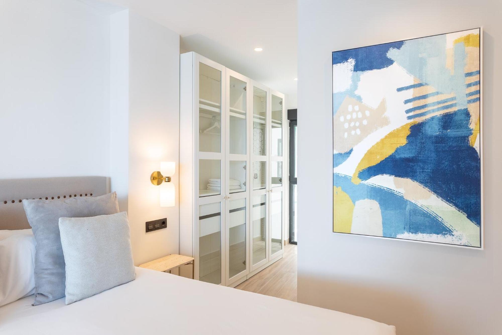Two-Bedroom Apartment Sea View