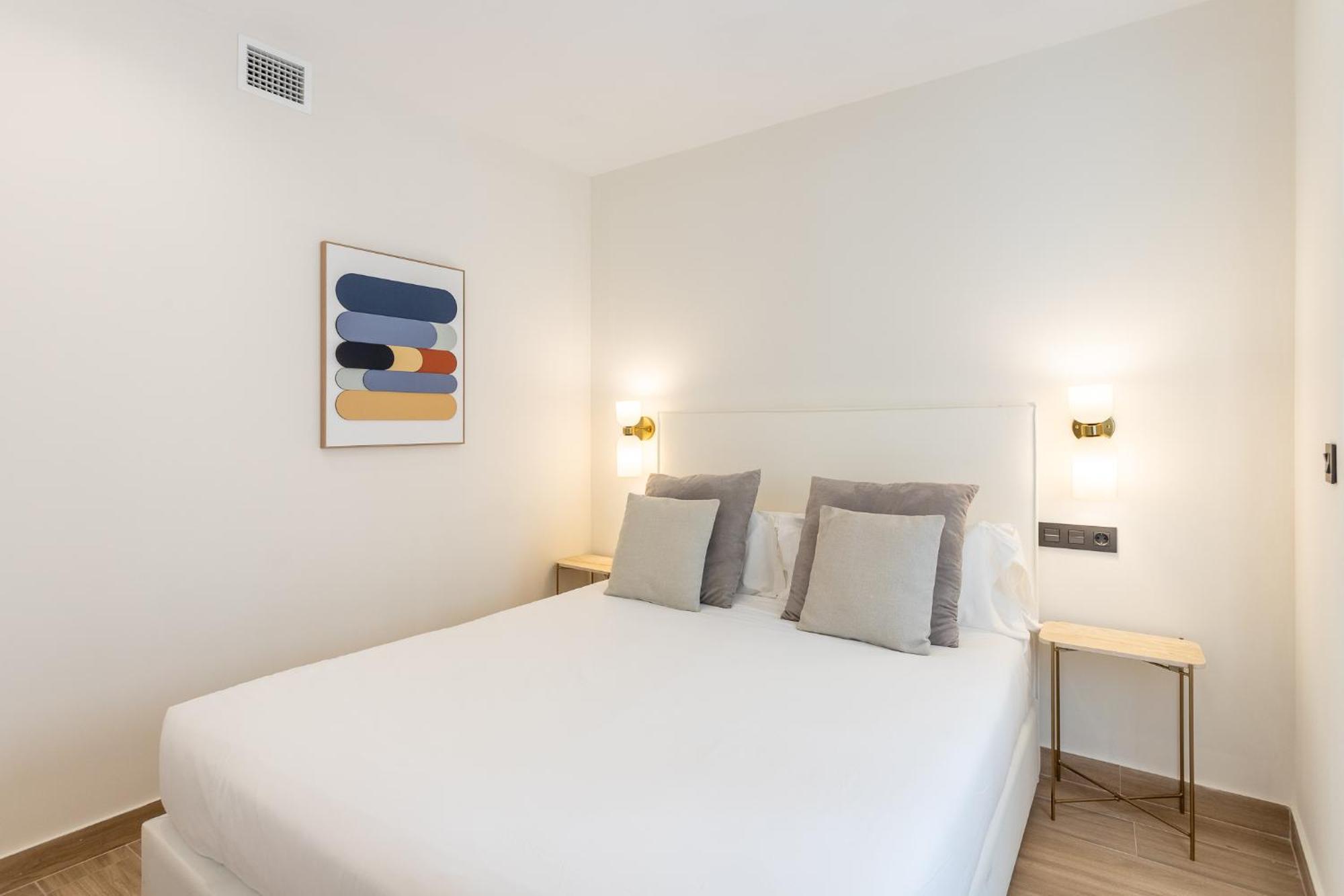 Two-Bedroom Apartment Sea View