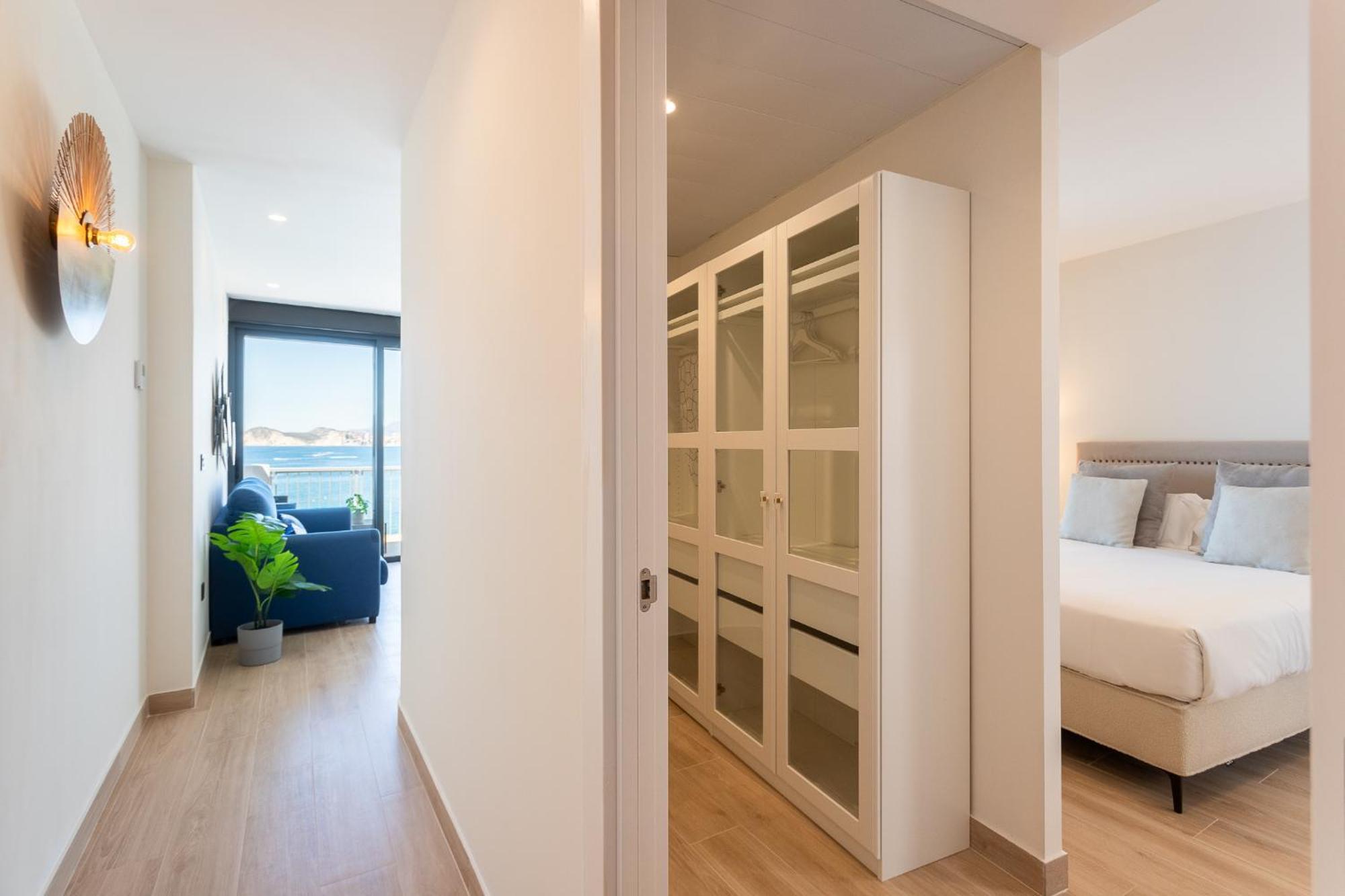 One-Bedroom Apartment Balcony Sea View