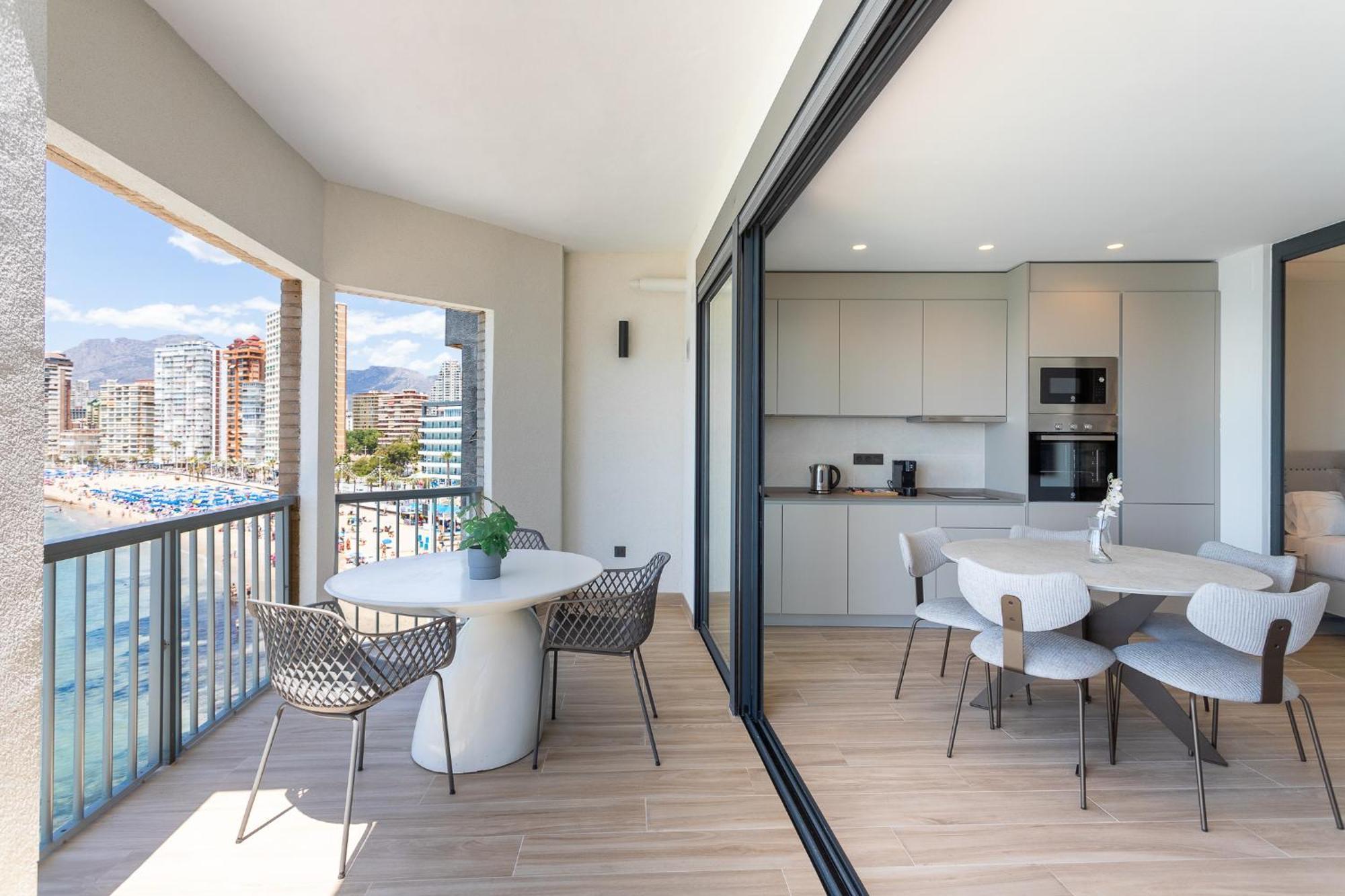 Two-Bedroom Apartment Sea View