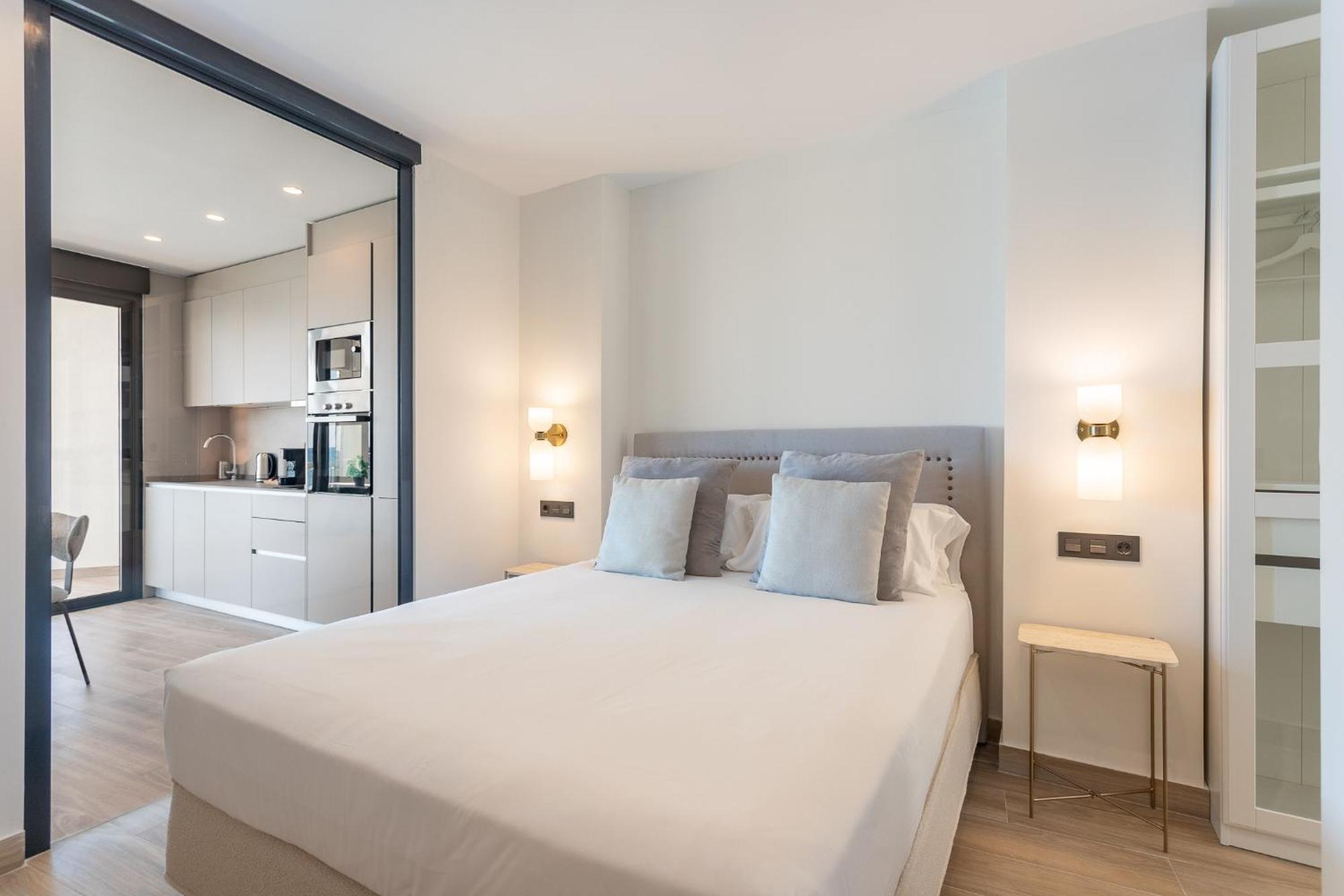 Two-Bedroom Apartment Sea View