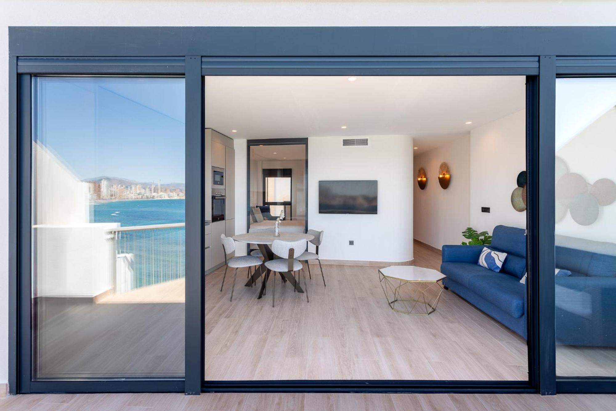 One-Bedroom Apartment Balcony Sea View