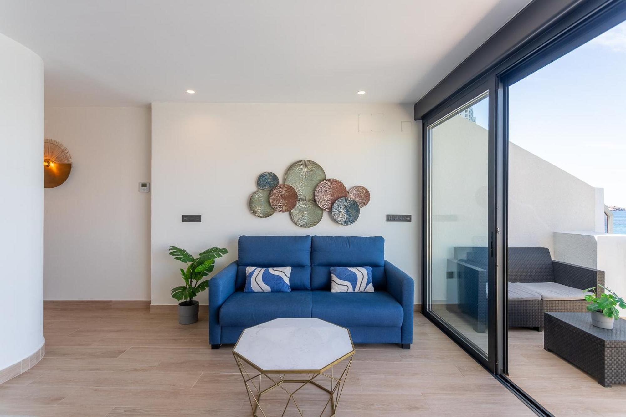 One-Bedroom Apartment Balcony Sea View