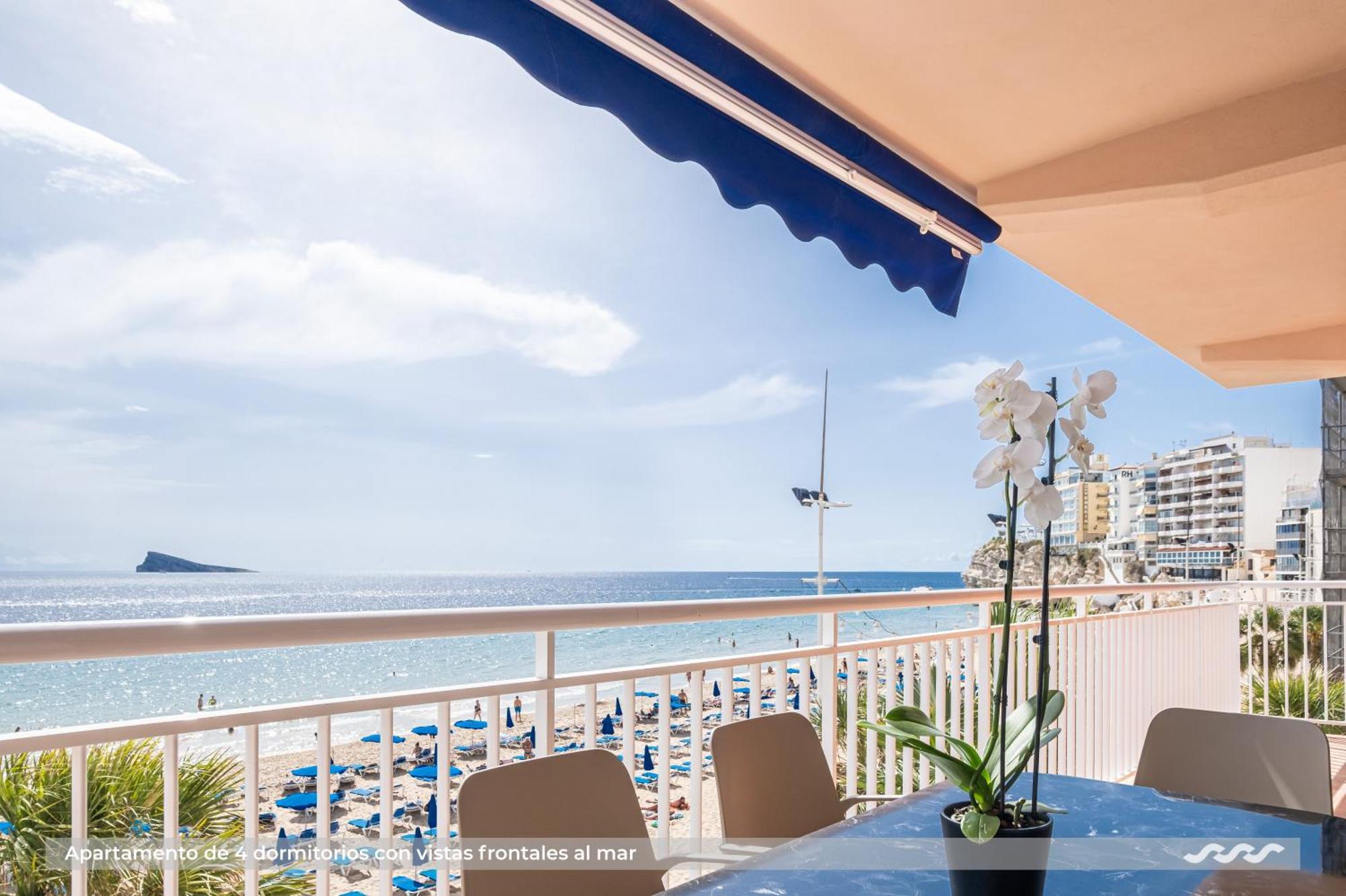 Four Bedroom Apartment Front Sea View