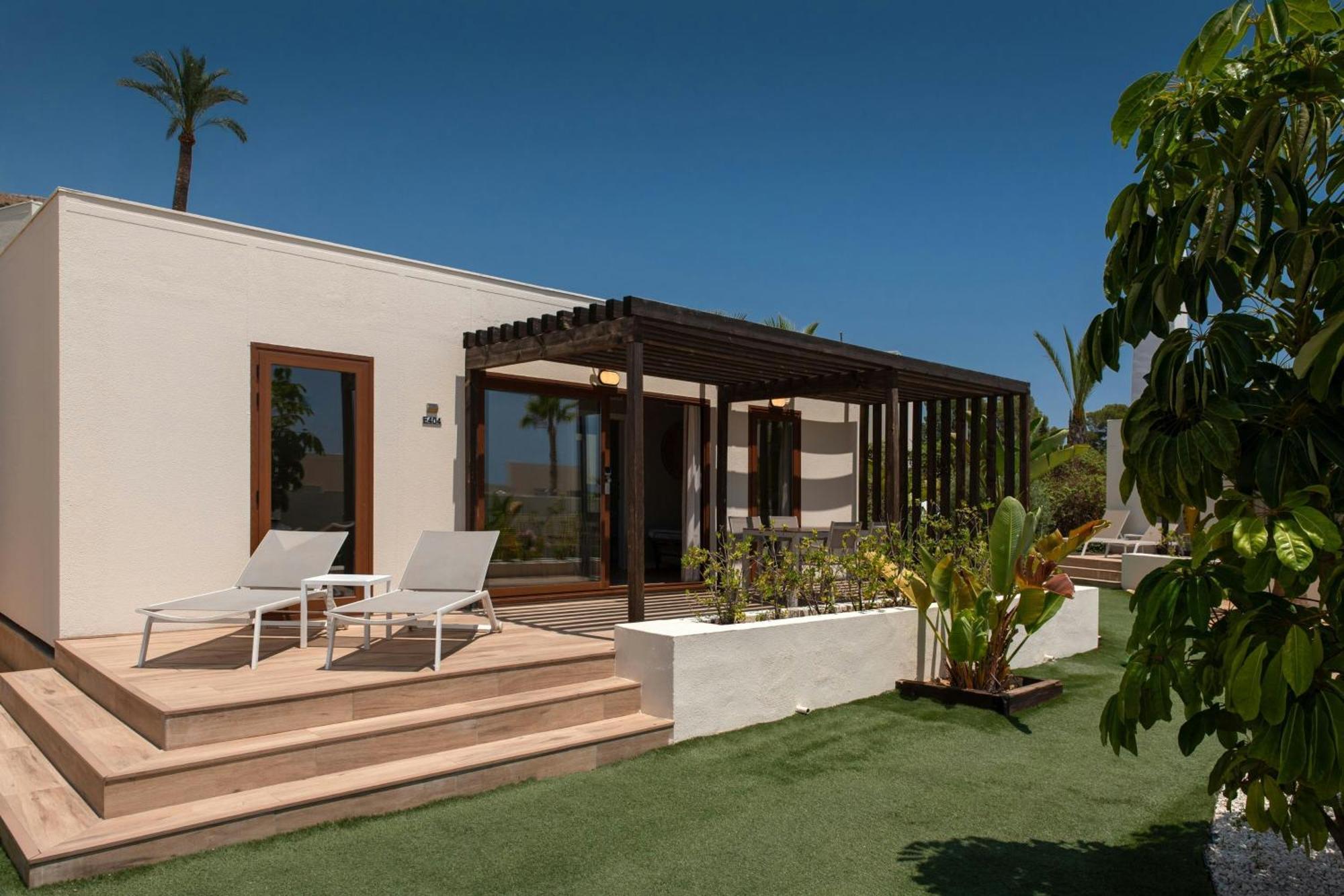 Premium Twin Villa Sofa Bed Balcony Resort View