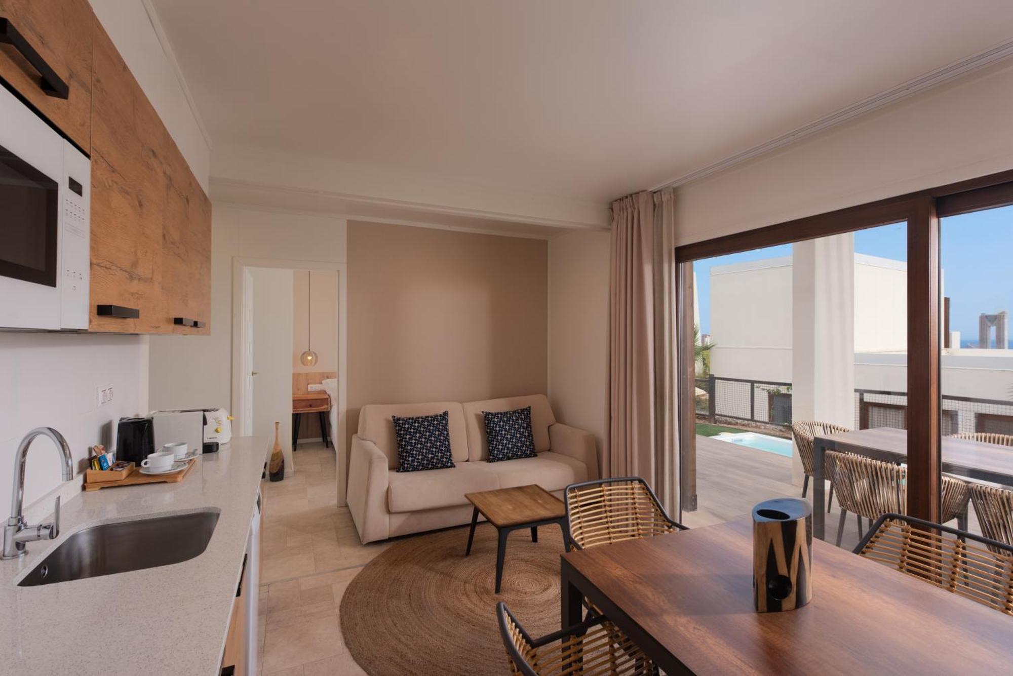Three-Bedroom Comfort Pool Villa Balcony Resort View
