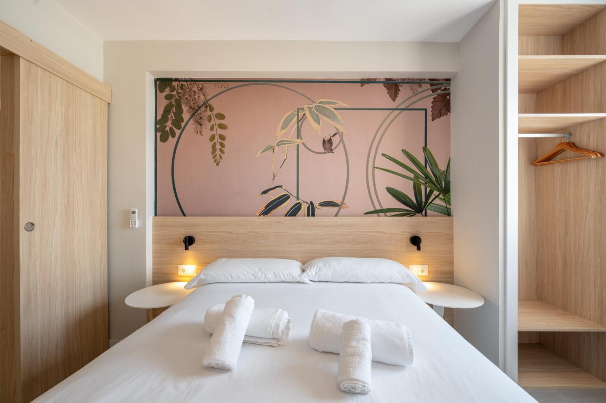 Four Bedroom Apartment Front Sea View