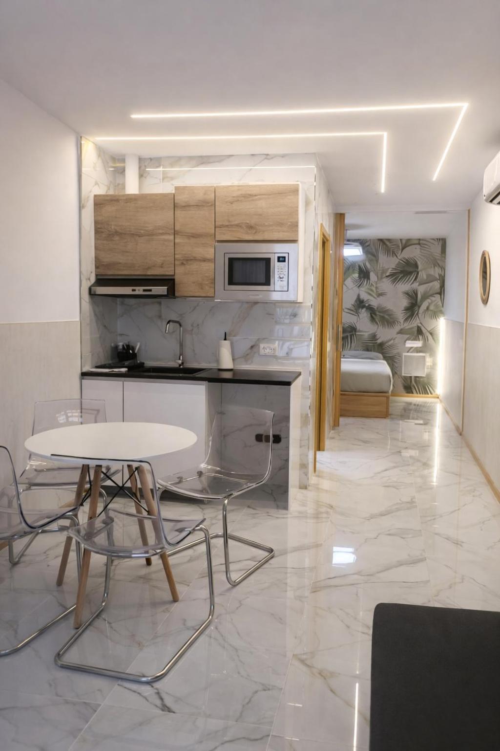 Deluxe One-Bedroom Apartment