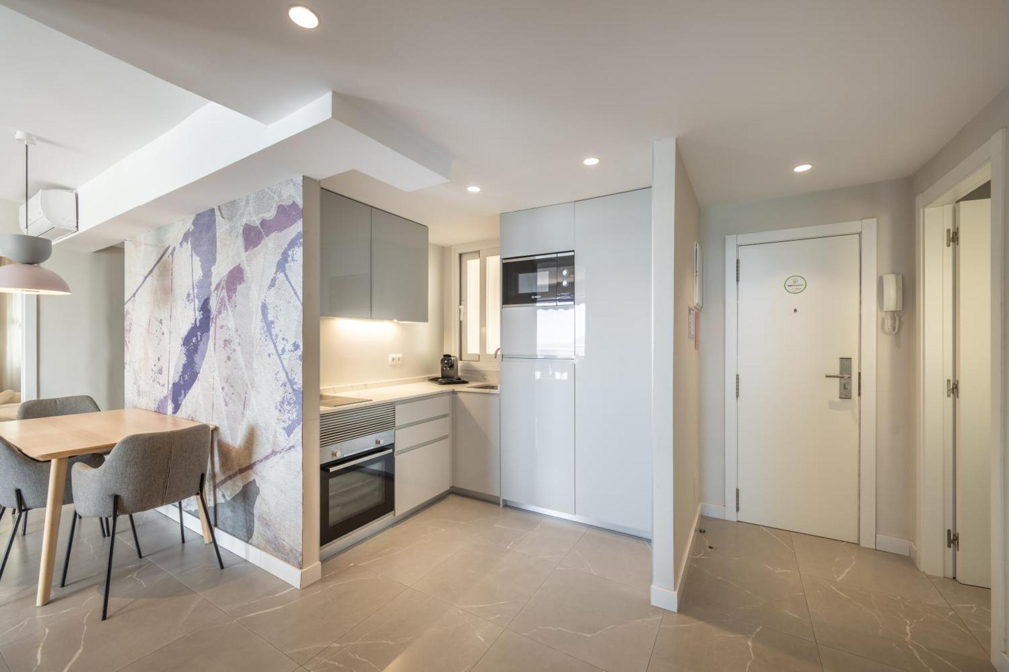 Four Bedroom Apartment Front Sea View