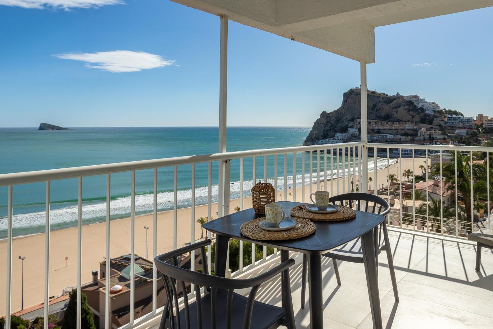 Estudio Panoramico con vistas al mar