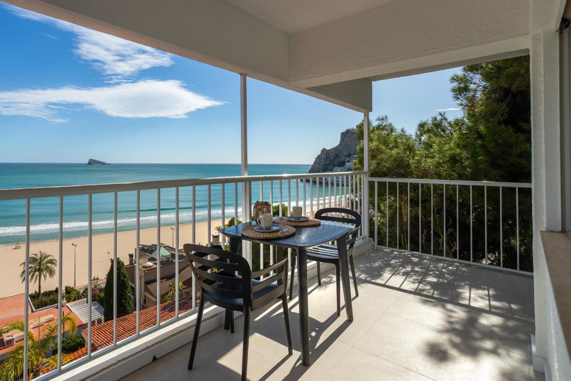 Estudio Panoramico con vistas al mar