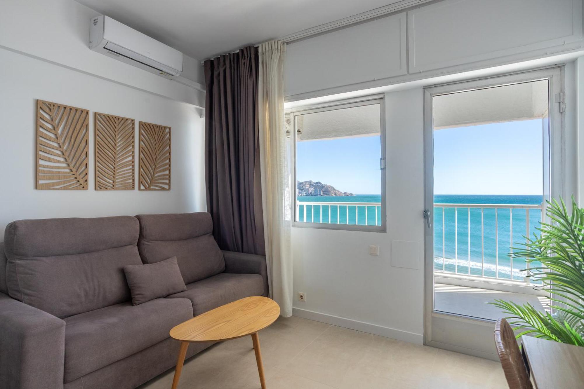 Studio Apartment Sea View Upper Floor
