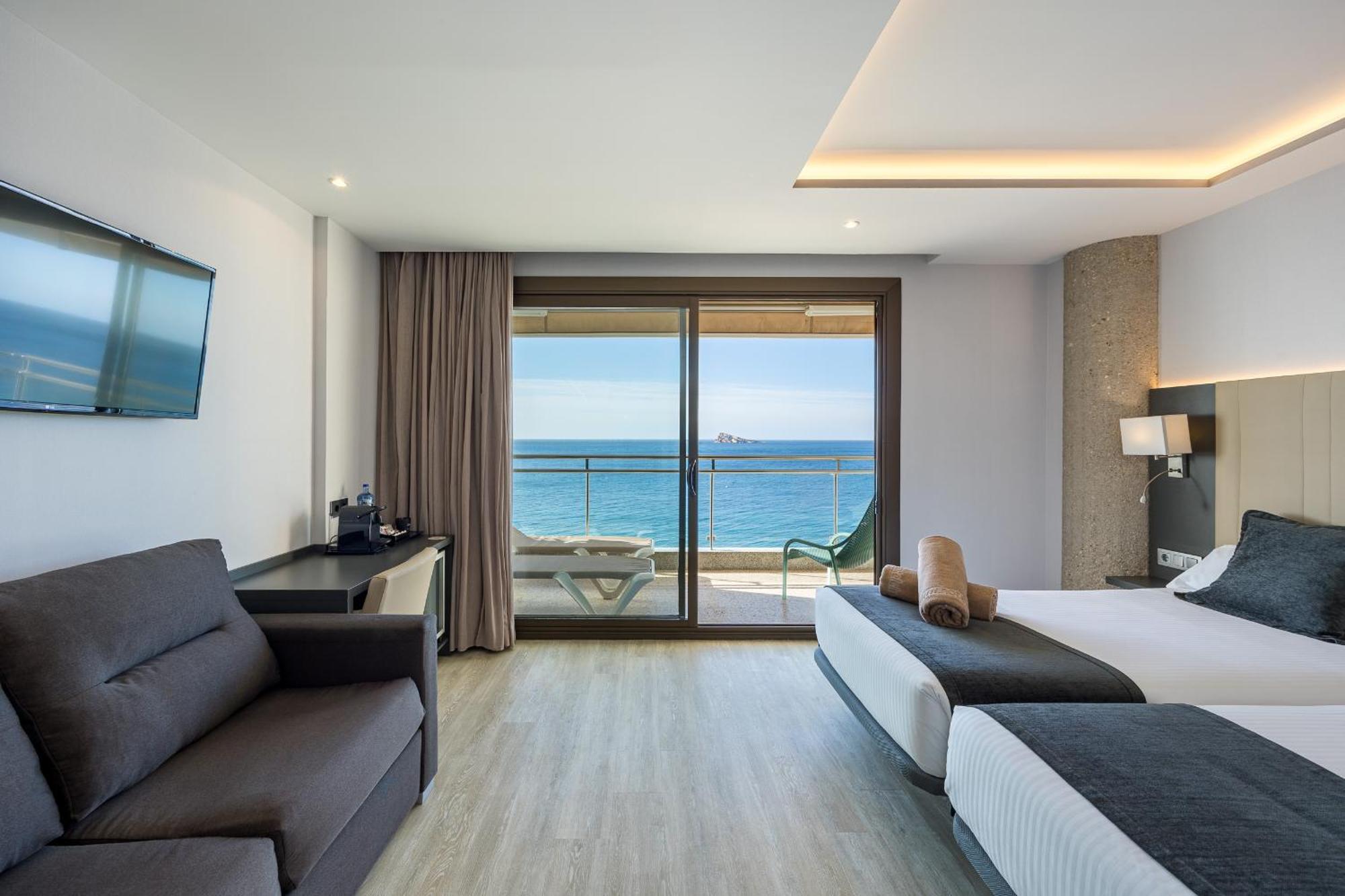 Deluxe Room Balcony Sea View