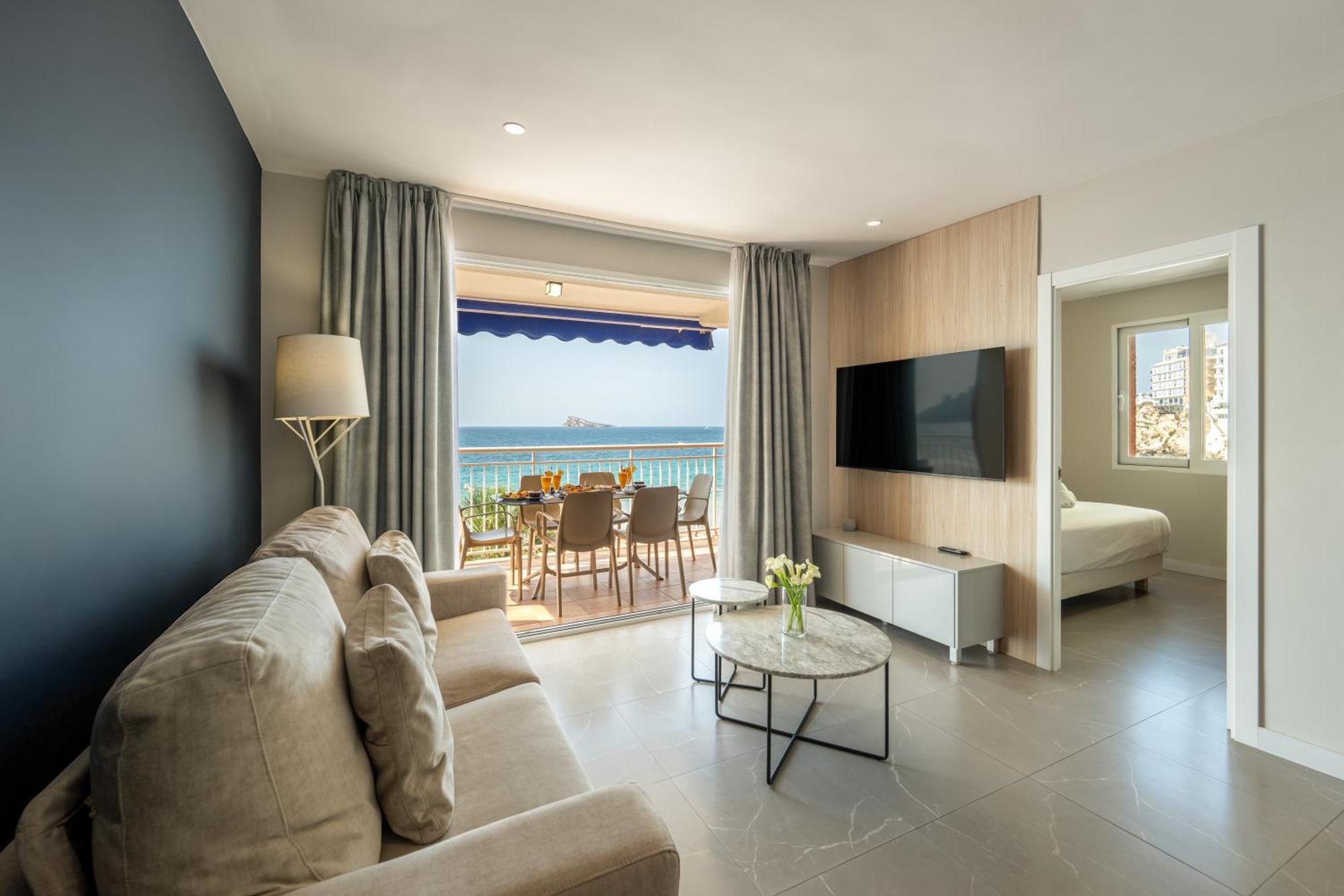 Four Bedroom Apartment Front Sea View