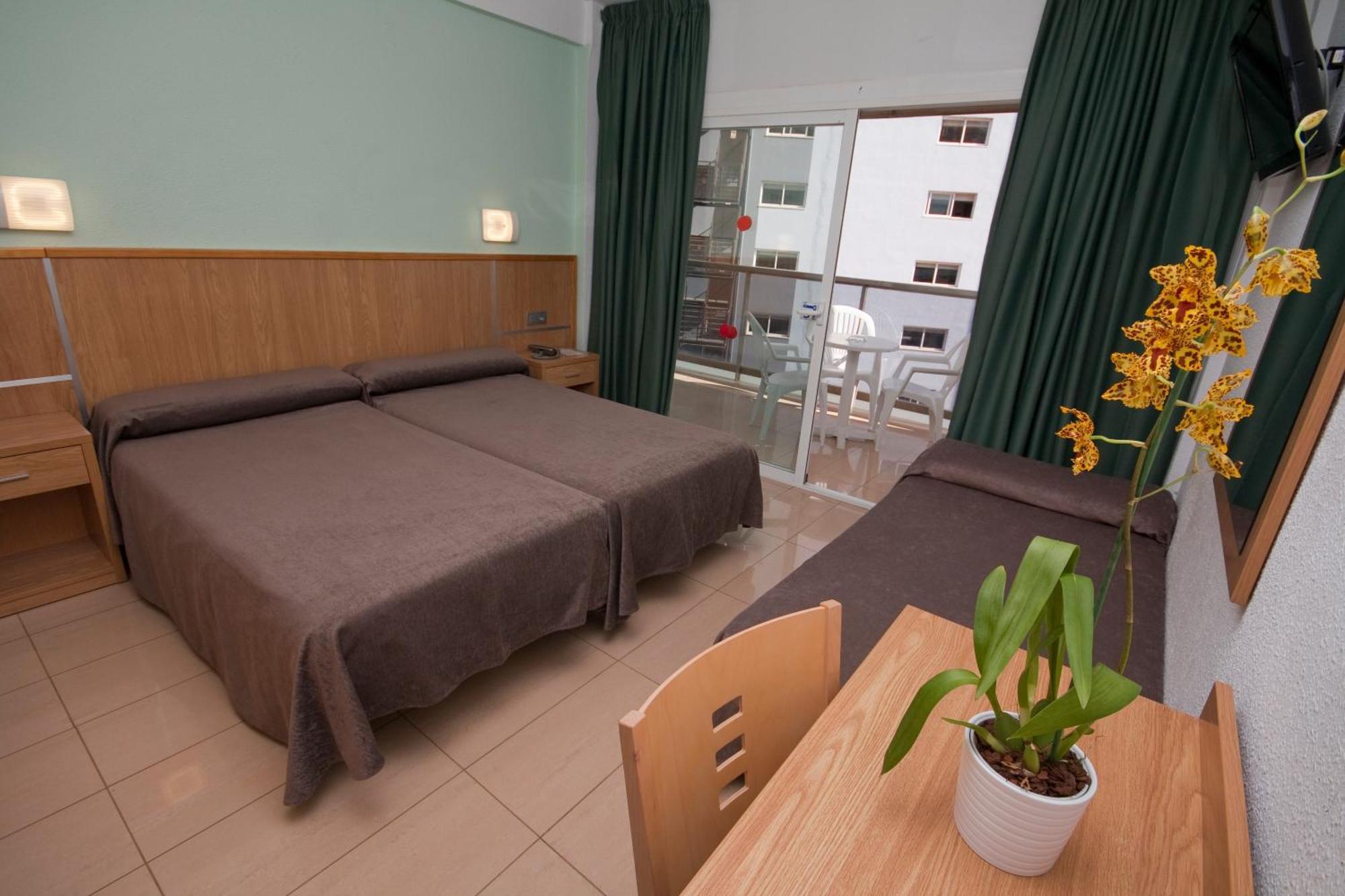 Twin Room Extra Bed