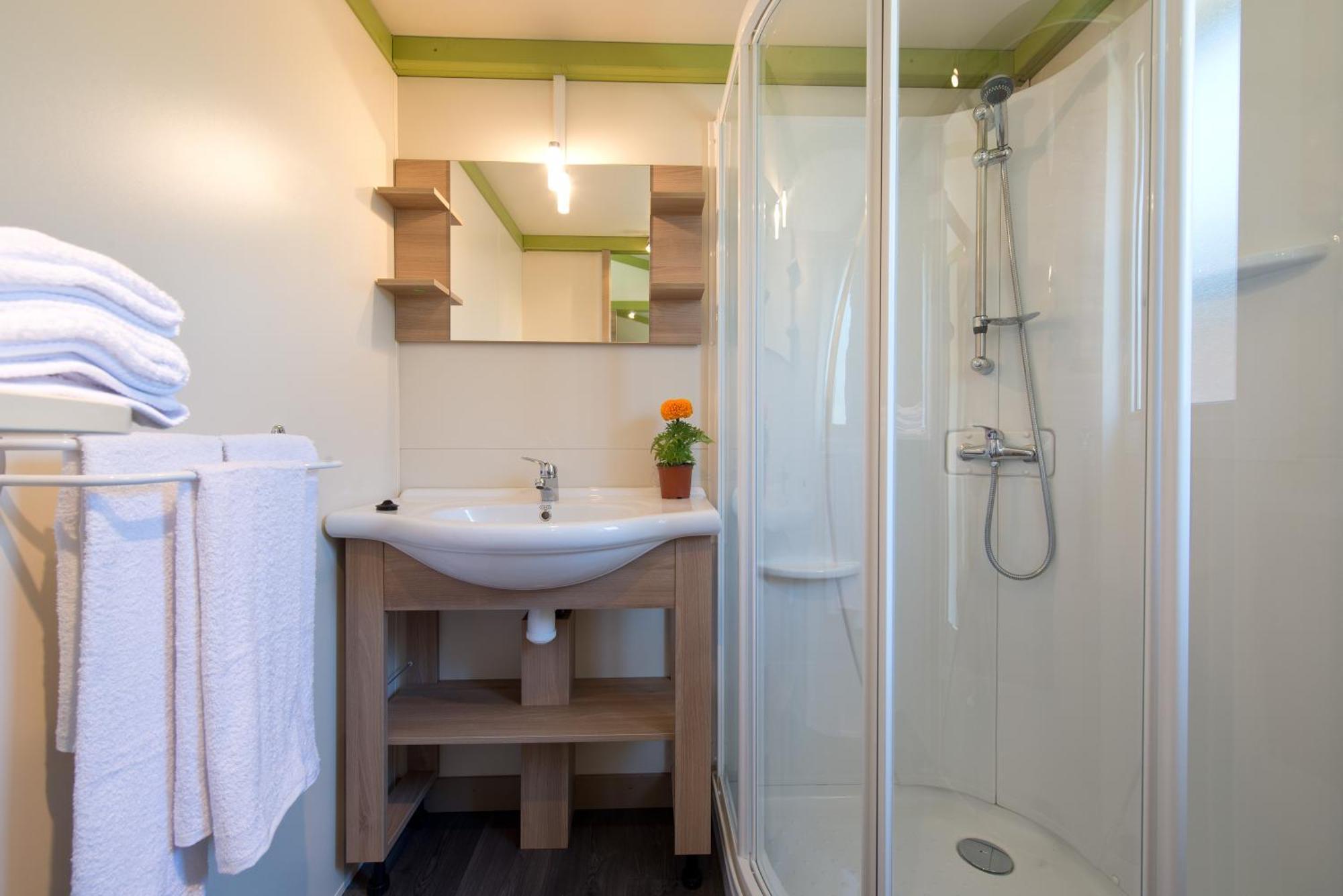 2 Bedroom Cabin