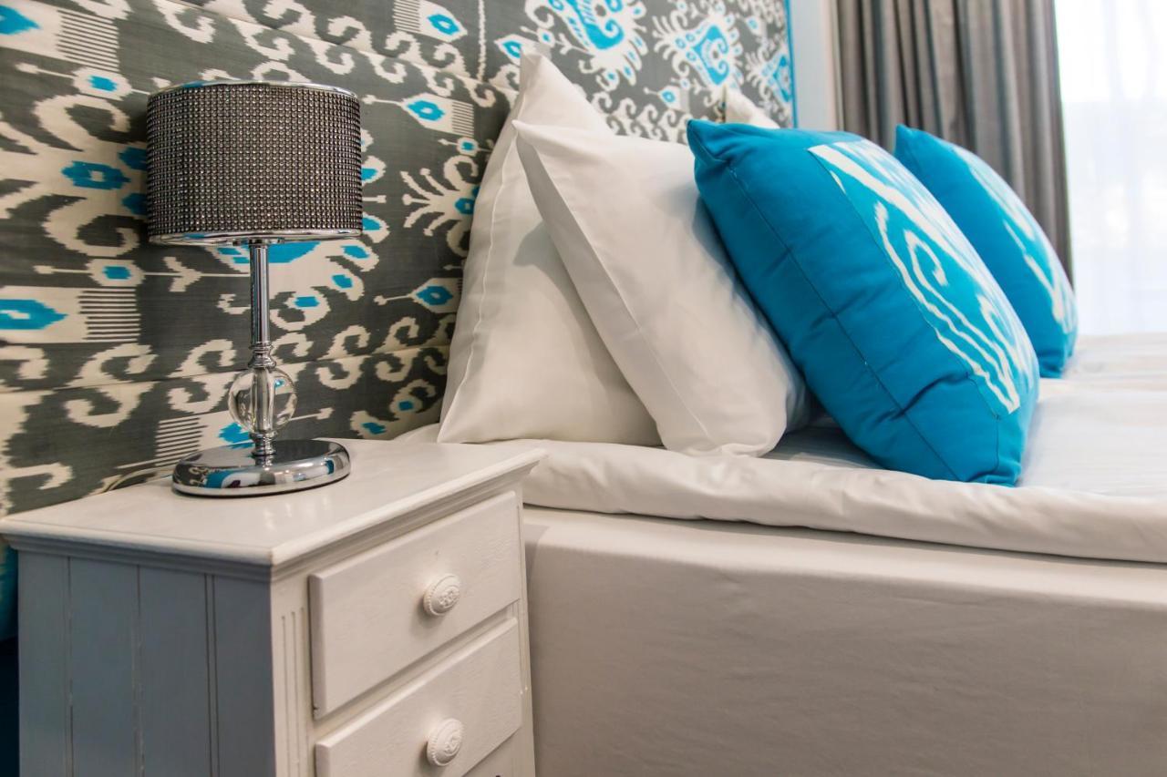 One Bedroom apartment one large or two single beds