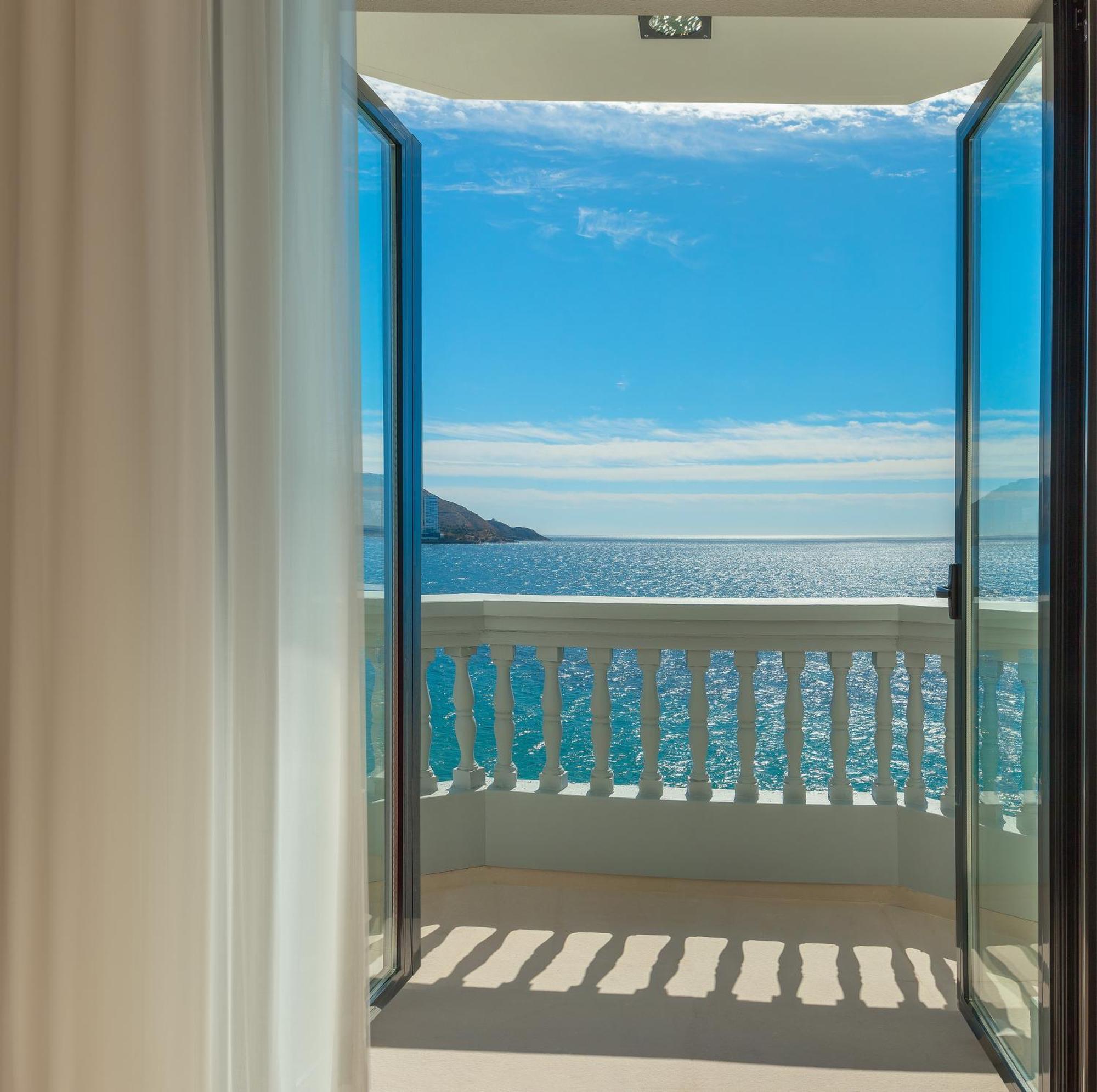 Twin Room Sea View & Terrace