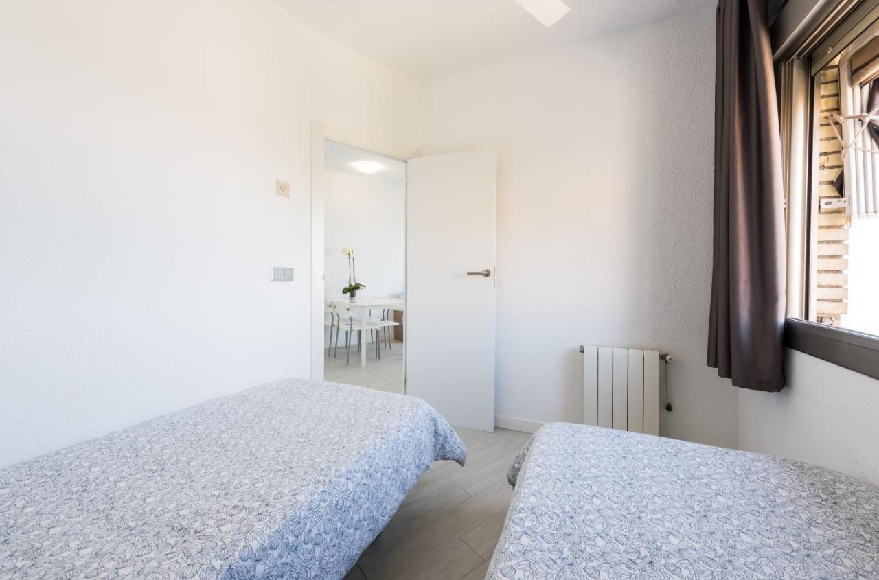 One-Bedroom Apartment Sea View