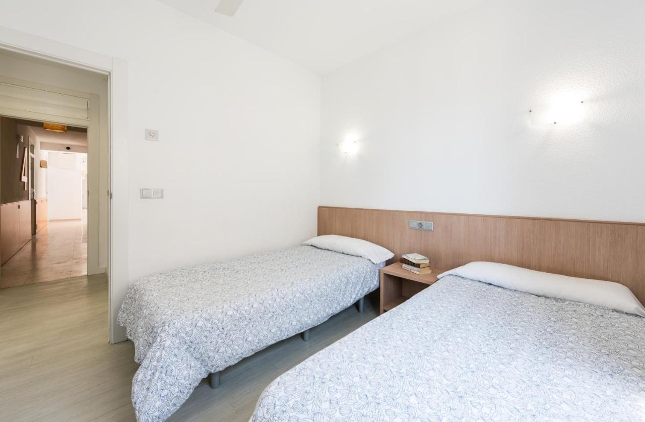 Two-Bedroom Apartment Sea View