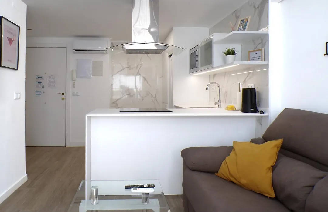 Moderno Apartamento Con Piscina Y Bicicletas Gratis-1