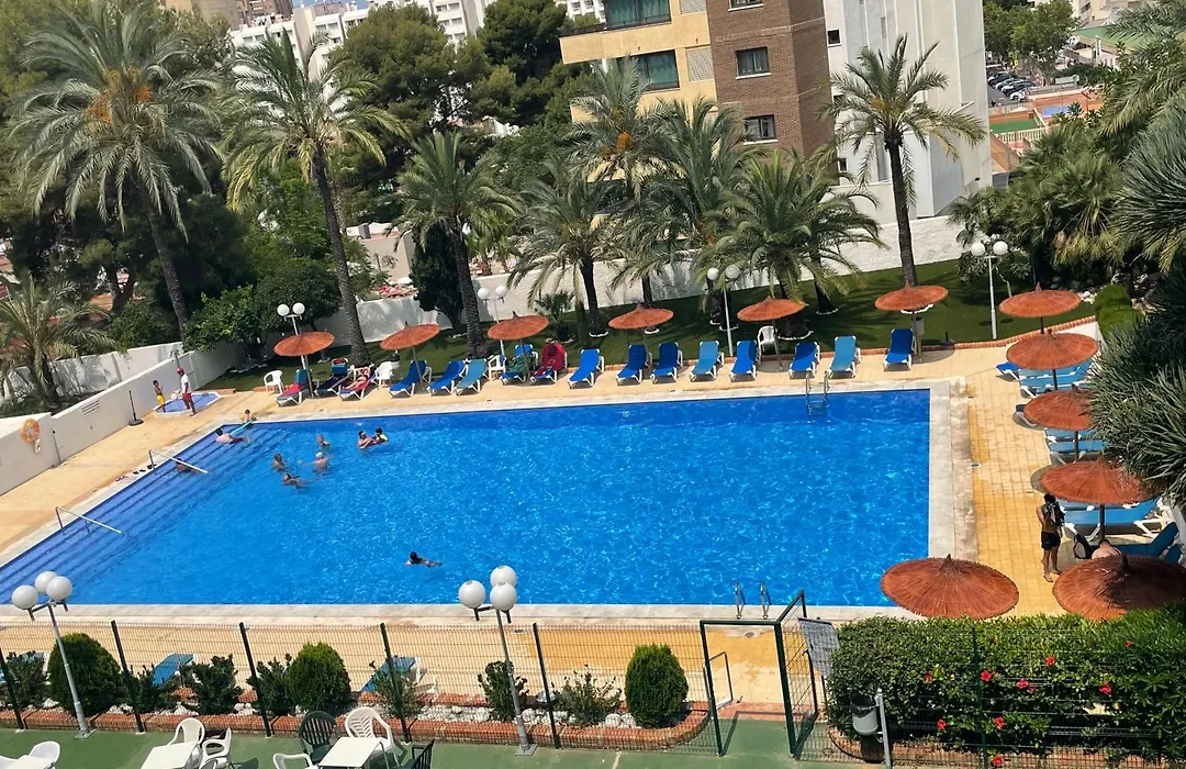 Bermudas-Turis Apartamentos-1