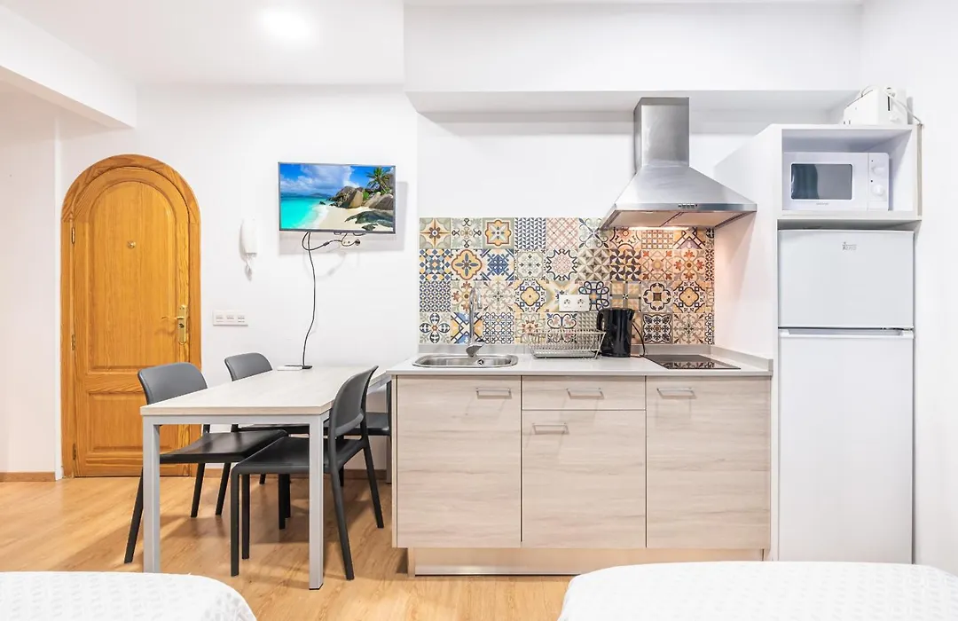 Apartamentos El Castell Benidorm Old-Town-1