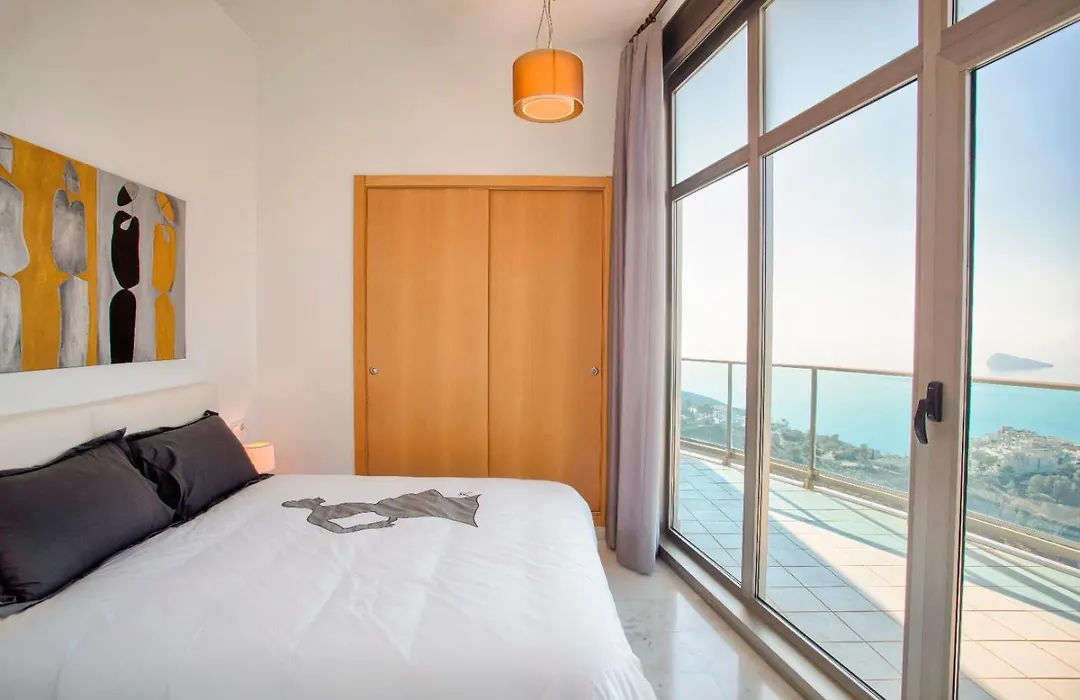 Benidorm Sky 42 - Penthouse On The 42Nd Floor With Sea Views-1