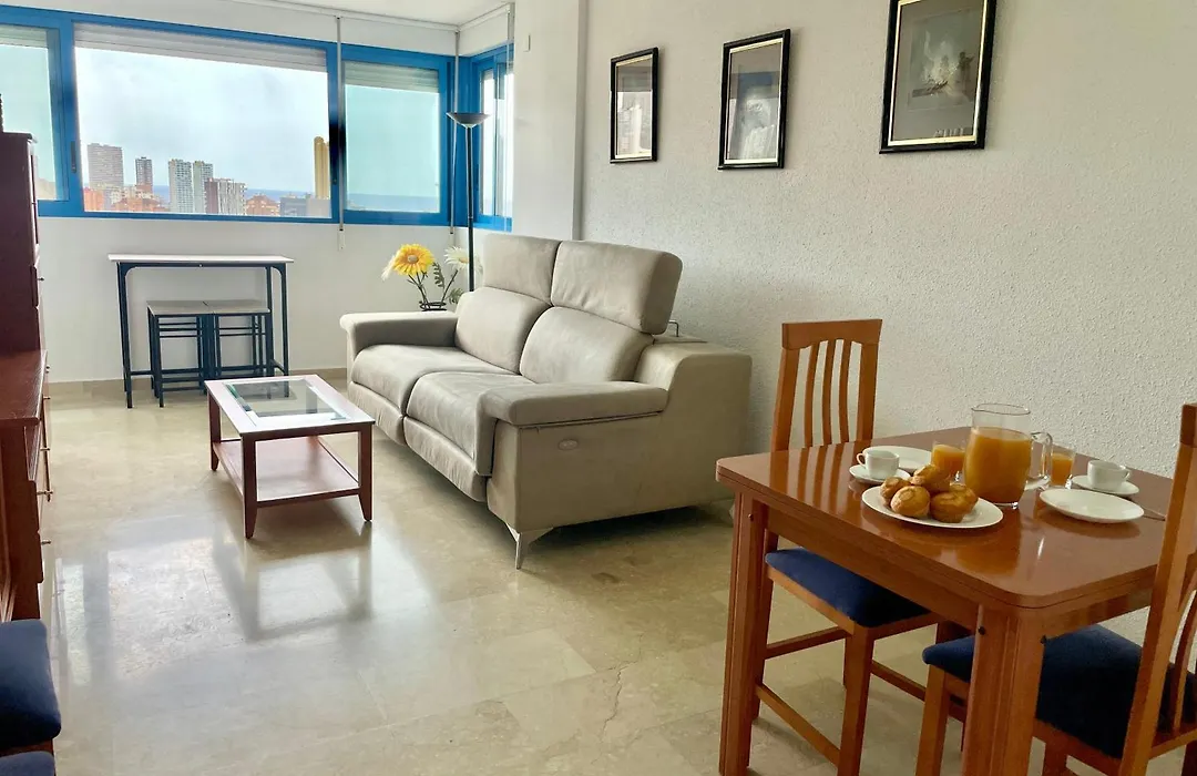 Apartamento de dos dormitorios en Kennedy 1-1