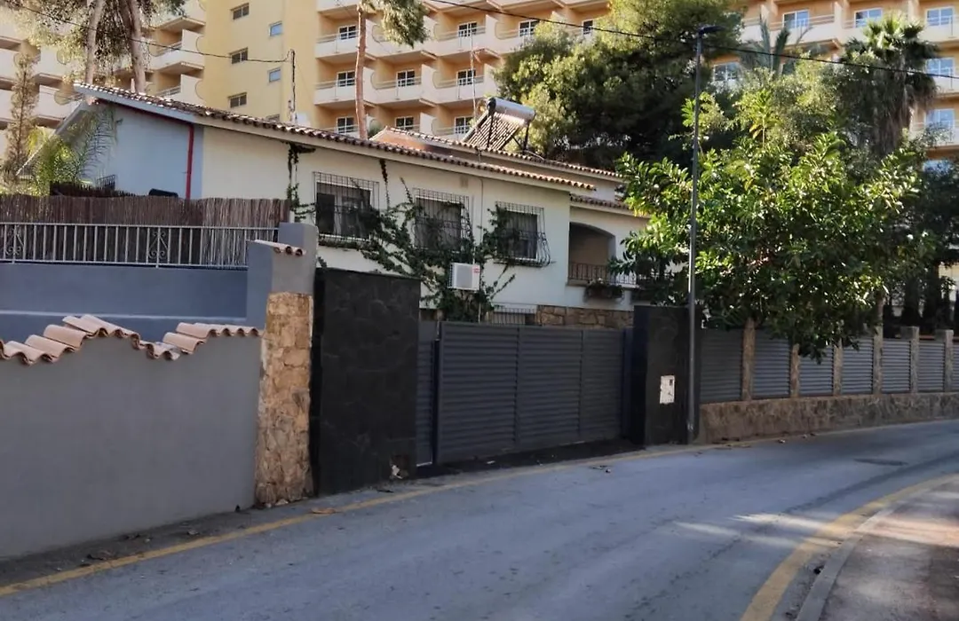 Casa En La Naturaleza En Benidorm-1