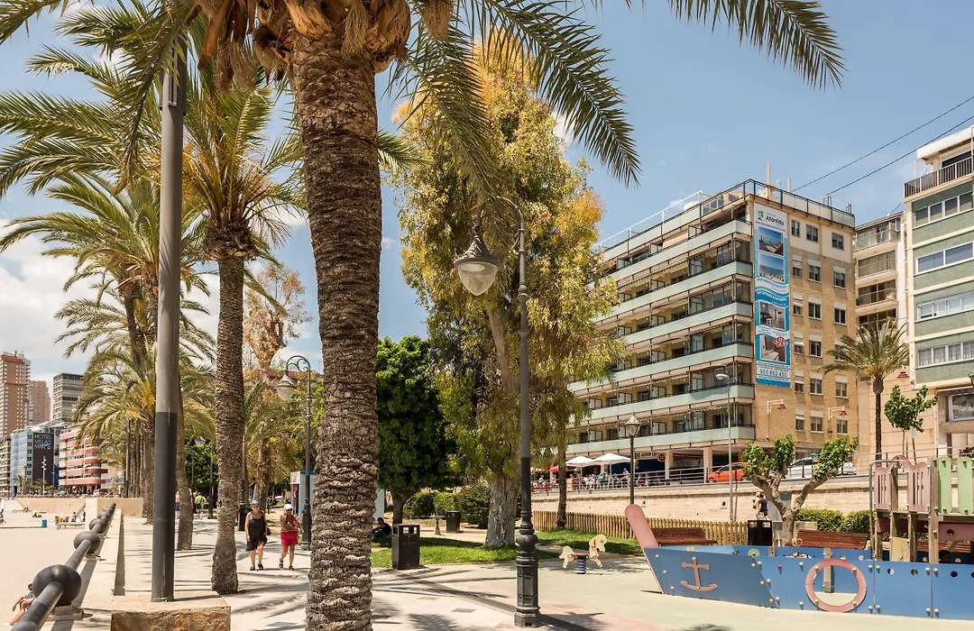 Flats Friends Atlantida-1