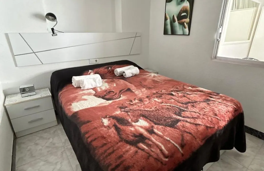 Apartamento Benidorm primera linea-1