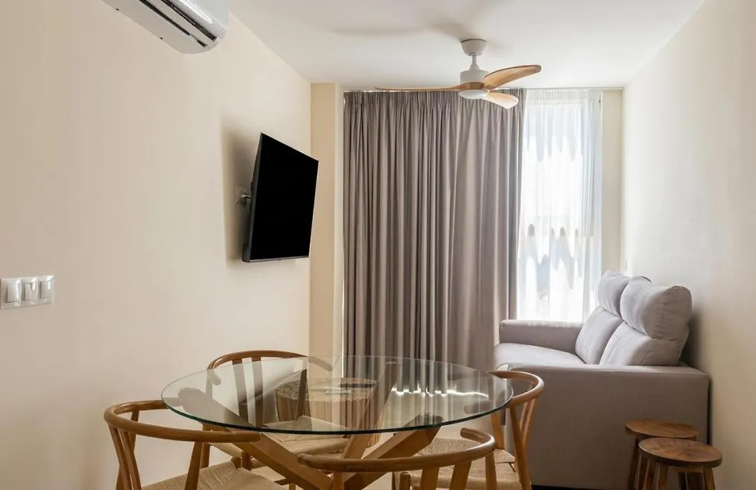 Apartamentos Edf AUREA y Edf SARVACHO-1
