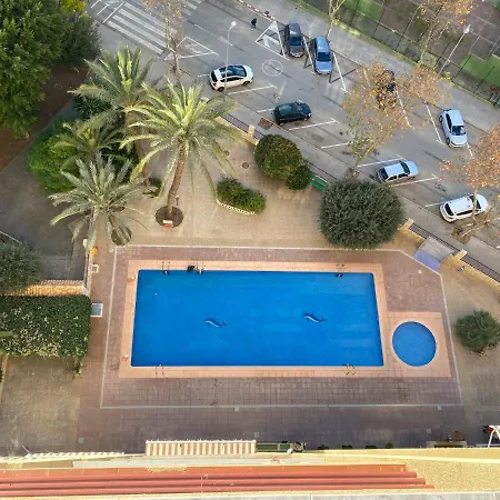 Cozy Apartment Just 8 Min Walk From The Beach!-2