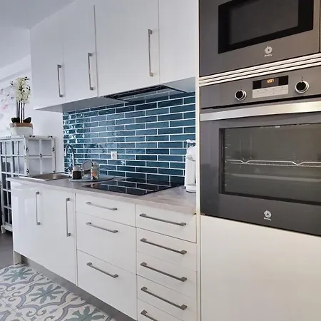 Amboto Sun & Beach Apartment-3