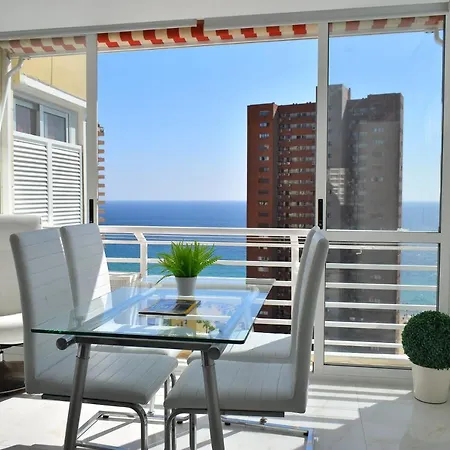 Los Caballos Vip playa Levante-2