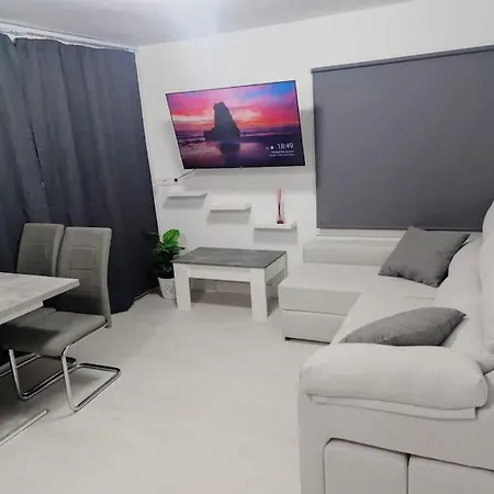 Luxury Apartment With Best Views-2
